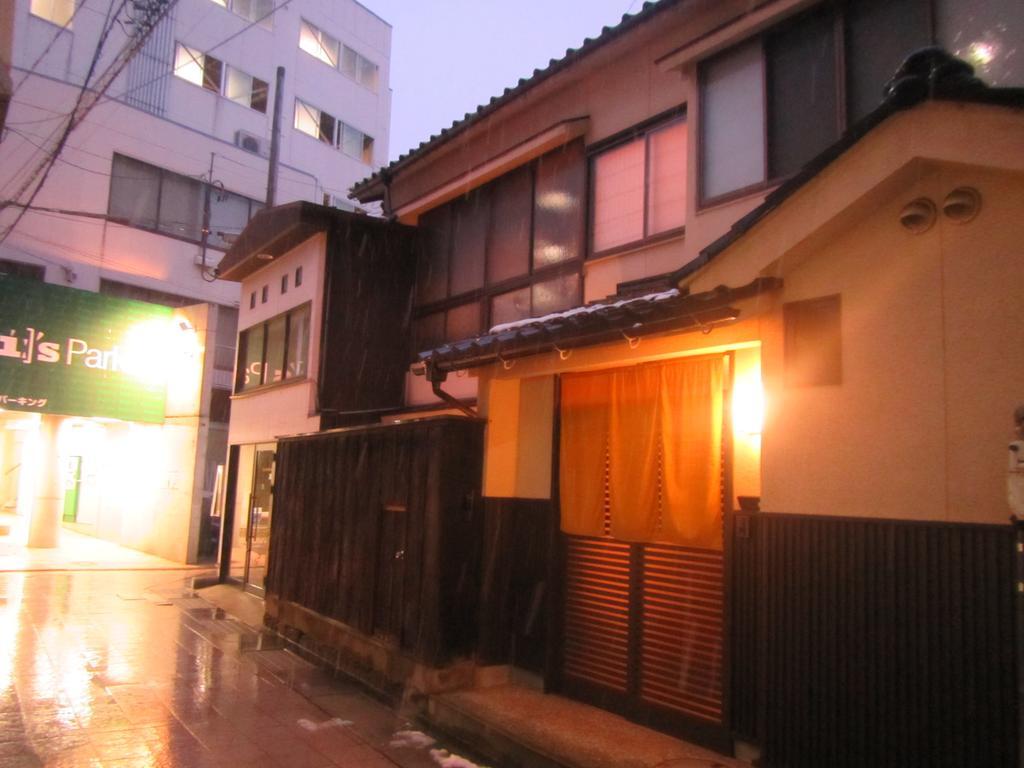Kanazawa Machiya Inn Hana Zewnętrze zdjęcie